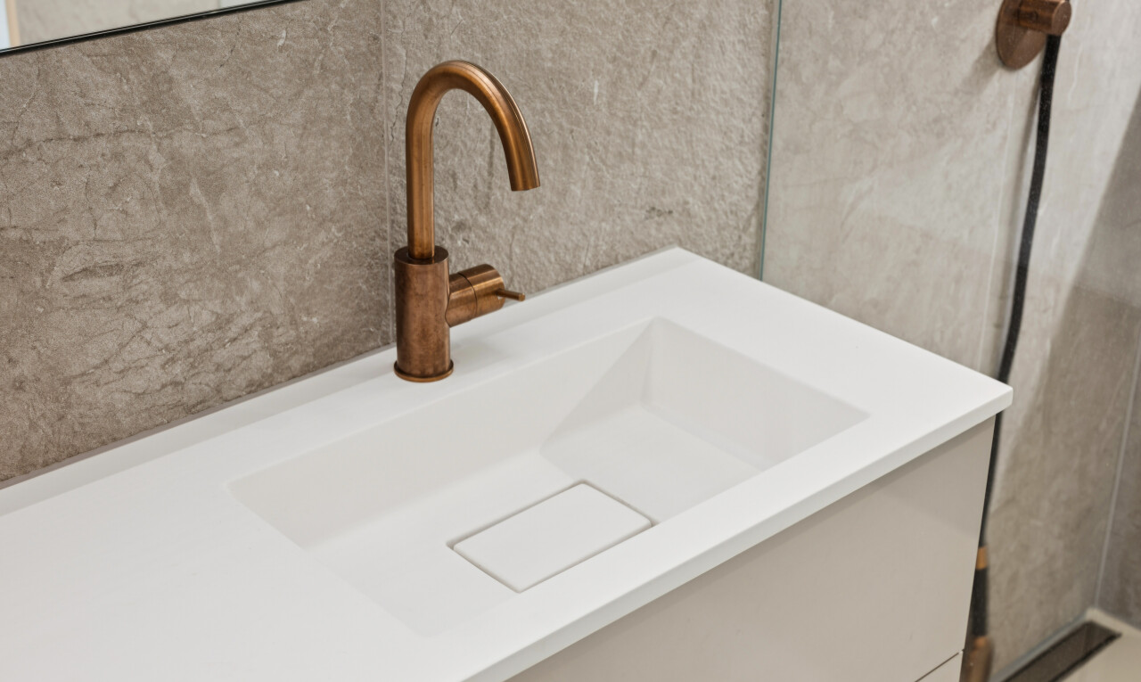 einzelheiten mit bathroom, waschbecken, wall, und interior