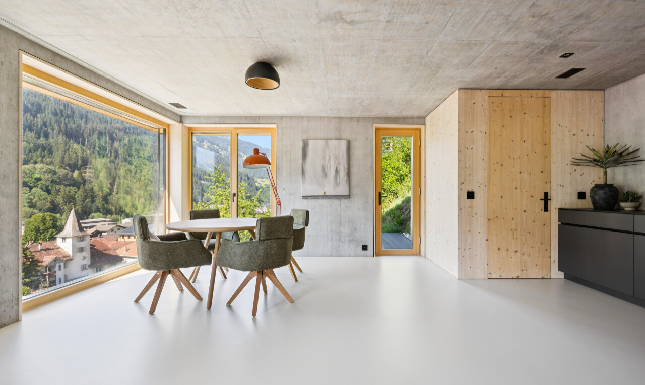 esszimmer mit concrete wall, betonmauer, concrete ceiling, betondecke, und finished concrete floor
