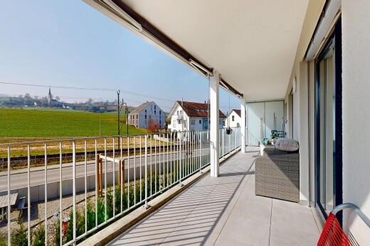 balcon avec day time, from property, balcon, et power lines view