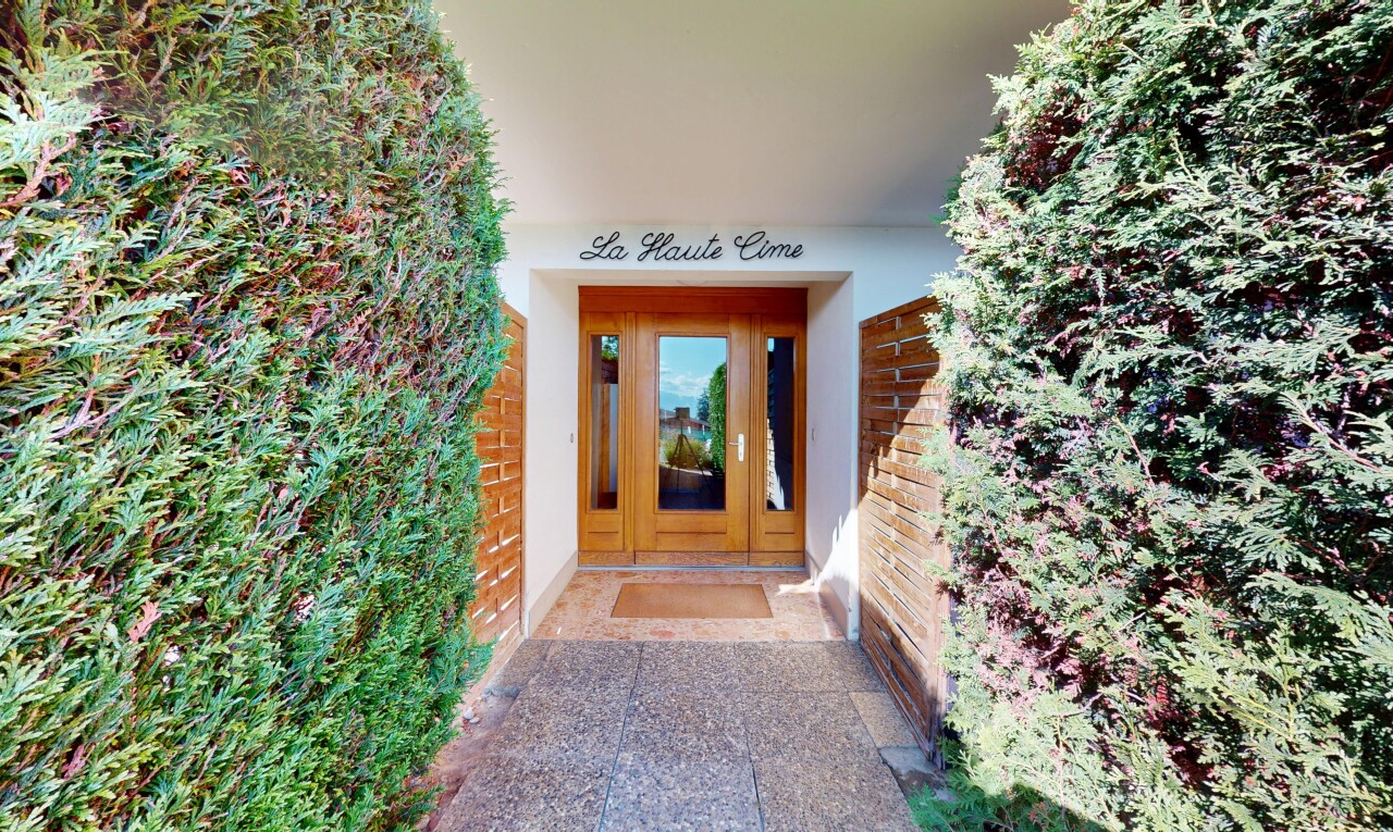façade avec bardage en stuc