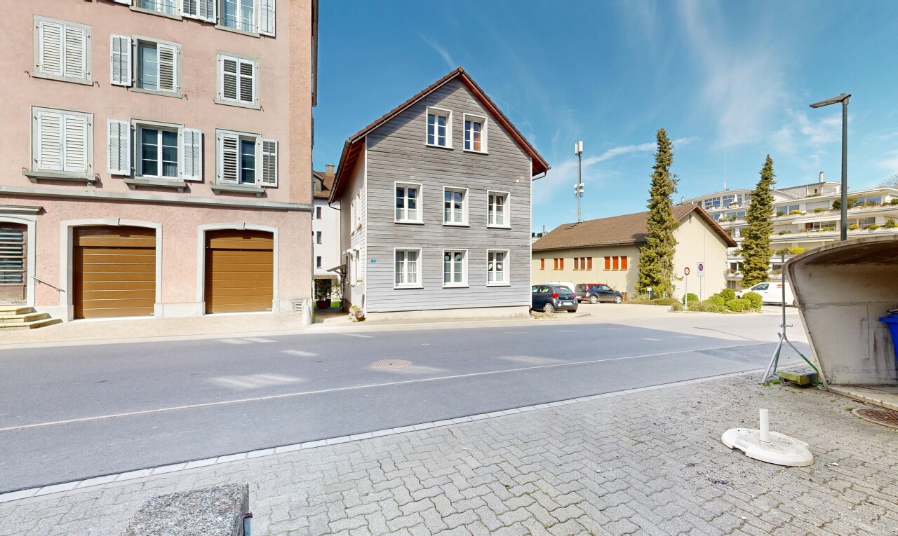 façade avec day time, vue résidentielle, residential view, et garage intégré