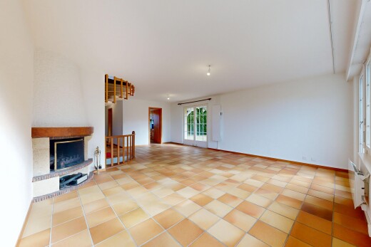 salon avec cheminée, inside property, natural light, lumière naturelle, et drywall