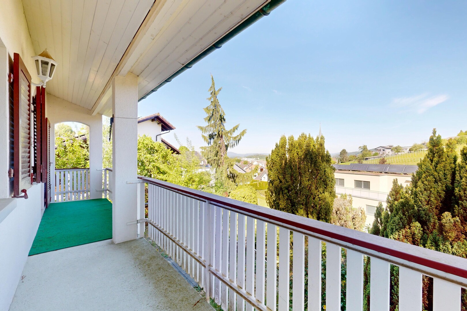 balkon mit from property, balkon, und day time
