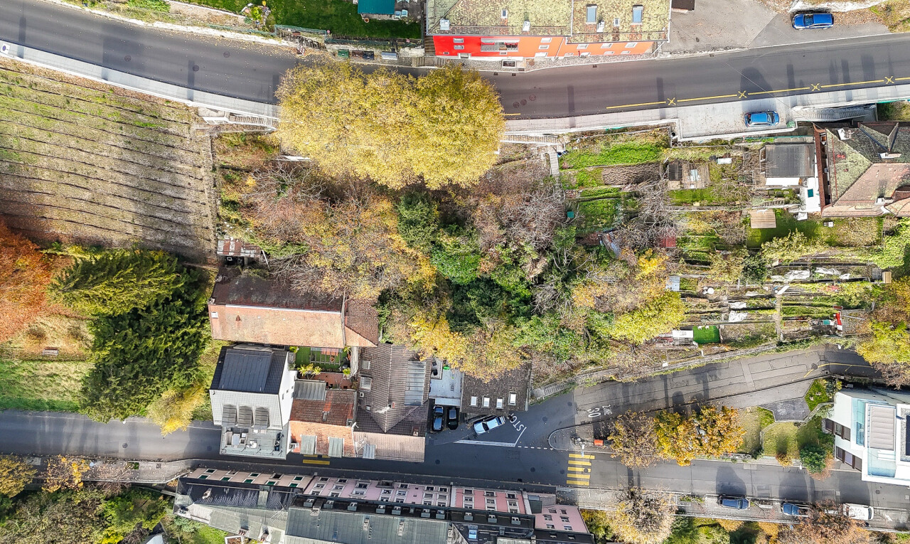extérieur du bâtiment avec aerial view