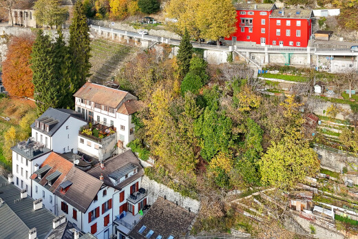 extérieur du bâtiment avec aerial view