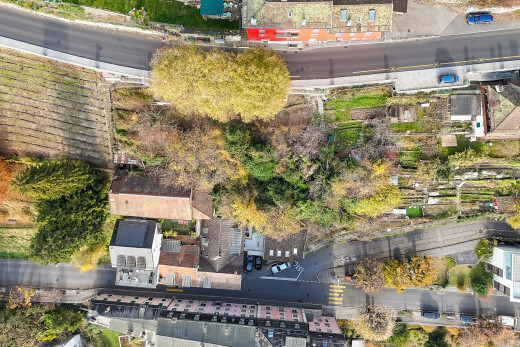 extérieur du bâtiment avec aerial view