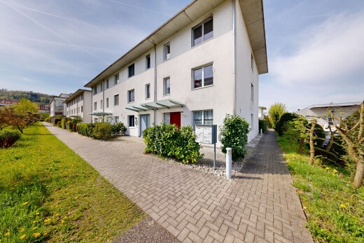 façade avec day time, apartment complex view, bardage en stuc, et from community