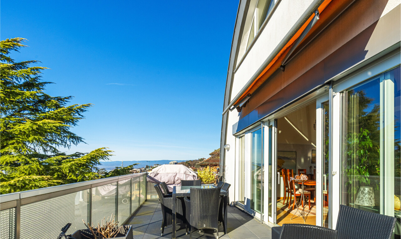 balcon avec day time, from property, véranda, et coin repas extérieur