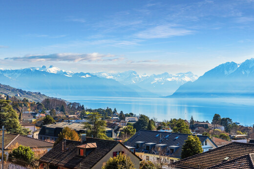 vue sur la montagne avec vue sur la montagne, mountain view, day time, vue résidentielle, et residential view