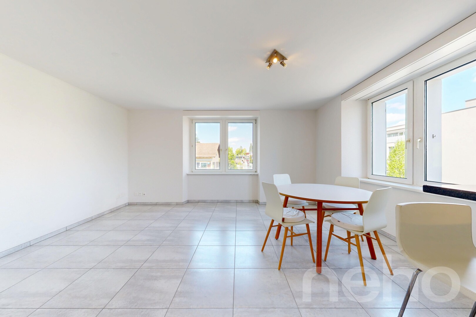 esszimmer mit day time, drywall, gipskartonwand, inside property, und natural light