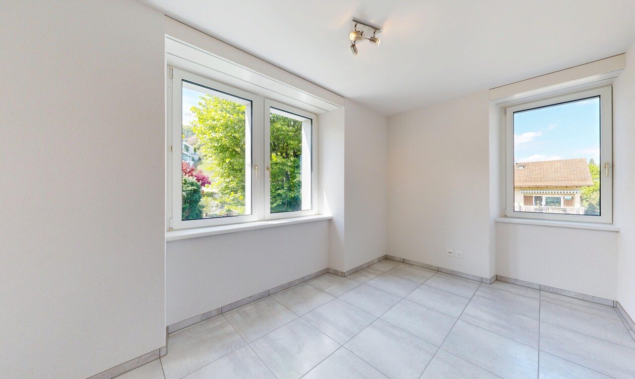 leerer raum mit drywall, gipskartonwand, inside property, day time, und natural light
