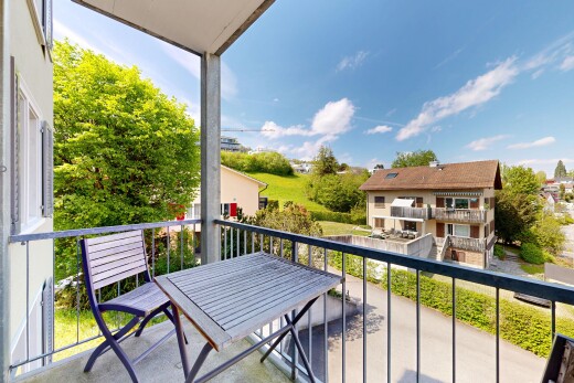 balkon mit balkon, day time, und from property