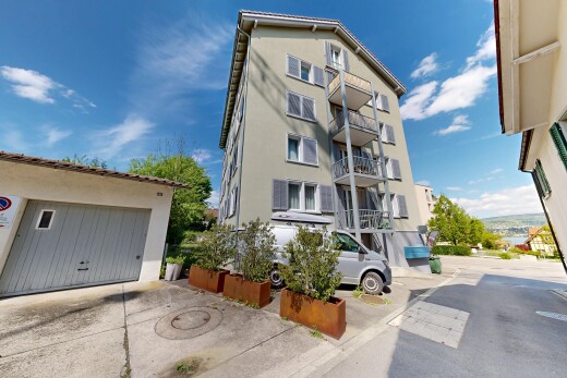 außenansicht mit day time, blick auf wohnanlage, und apartment complex view
