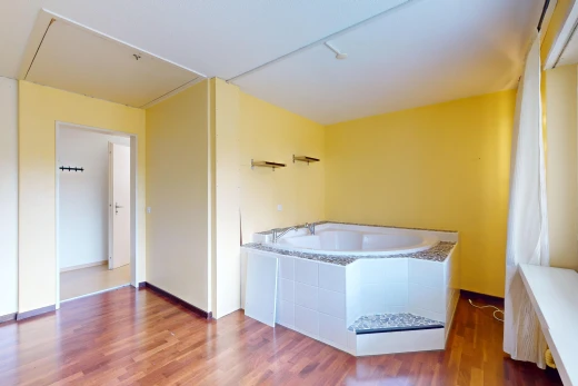 innenraum mit parkettboden