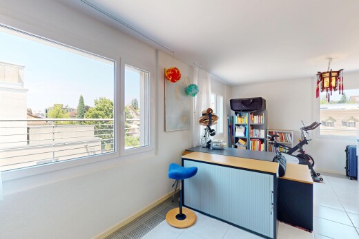 fitnessstudio mit gipskartonwand, drywall, natürliches licht, natural light, und inside property