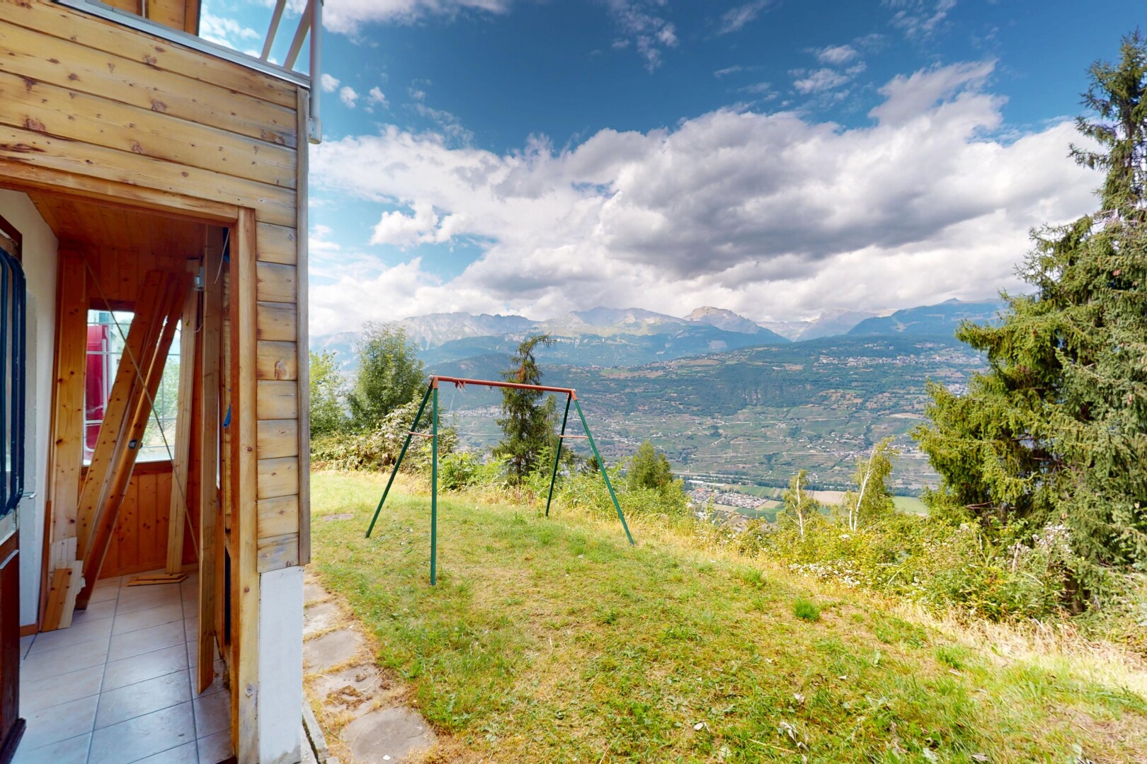 view of mountain backdrop