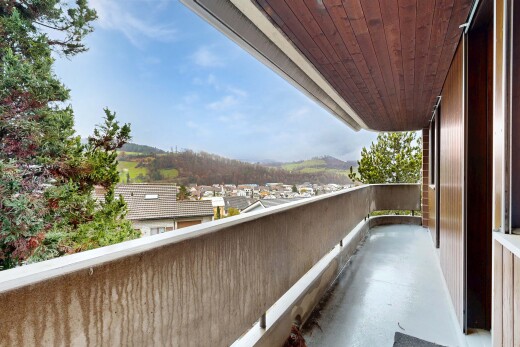 balkon mit balkon, day time, und from property