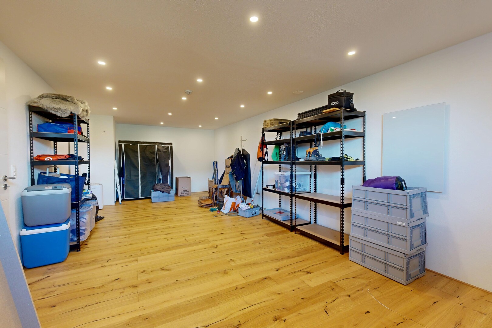 storage room featuring recessed lighting