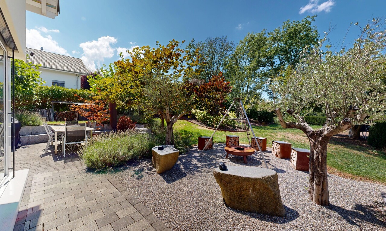 terrace featuring a patio and outdoor dining space
