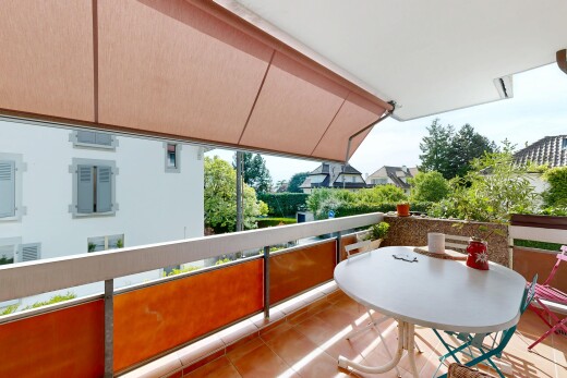balkon mit balkon und from property