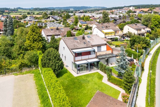 façade avec residential view, vue résidentielle, et terrasse