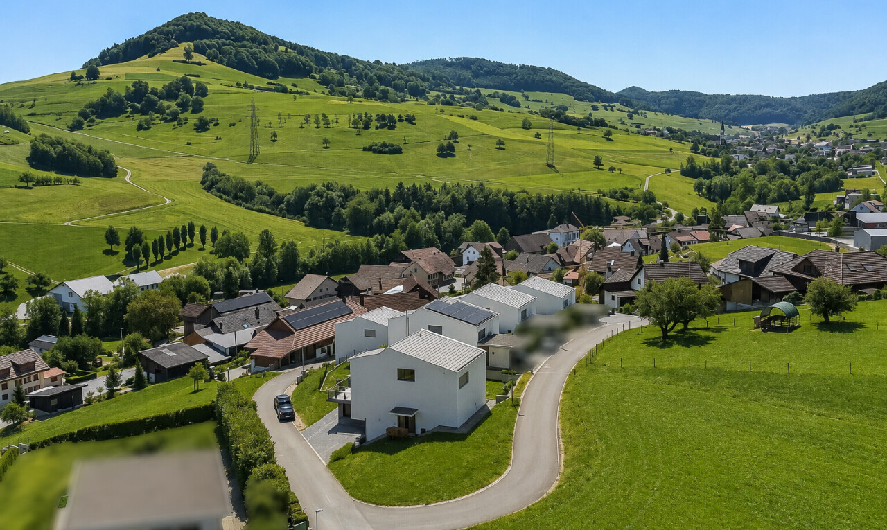 blick auf die berge mit neighborhood view, day time, wohngebietblick, residential view, und blick auf die berge