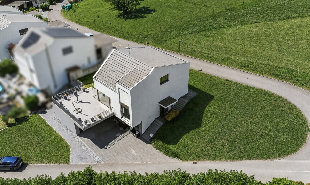 außenansicht mit property visible