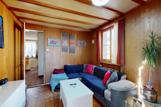 wohnzimmer mit inside property, parquet floor, natural light, natürliches licht, und kühler