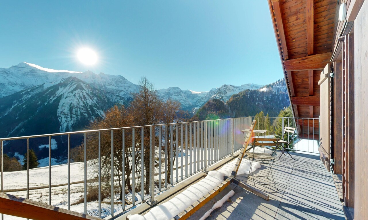 balcon avec mountain view, vue sur la montagne, from property, et day time