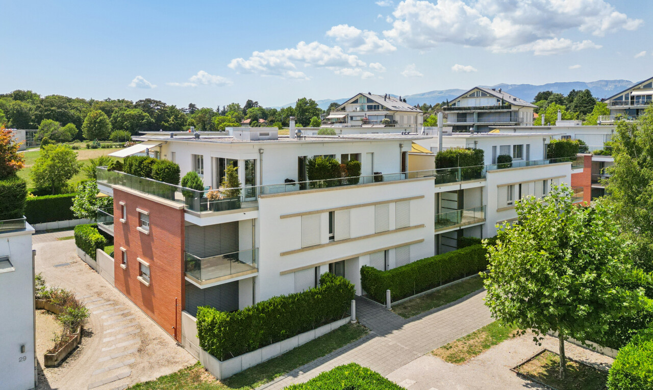außenansicht mit drone view und day time