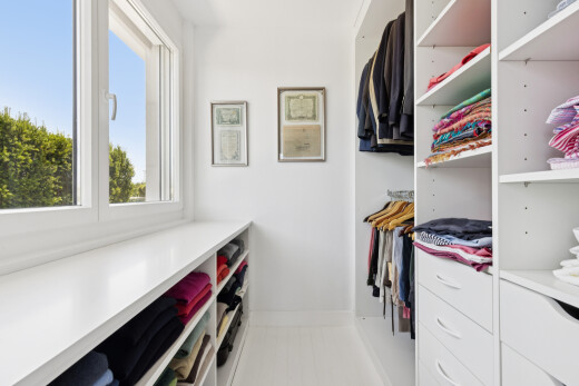 begehbarer kleiderschrank mit begehbarer kleiderschrank und light floor