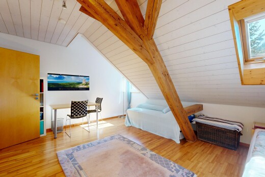 chambre avec wood ceiling, plafond en bois, pièce supplémentaire, beamed ceiling, et plafond à poutres
