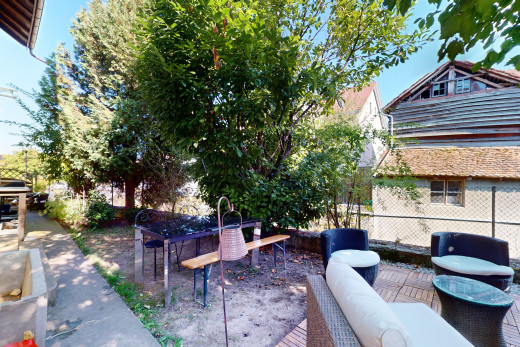 terrasse mit wohnraum im freien und terrasse