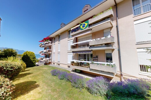 außenansicht mit blick auf wohnanlage, apartment complex view, from community, und day time