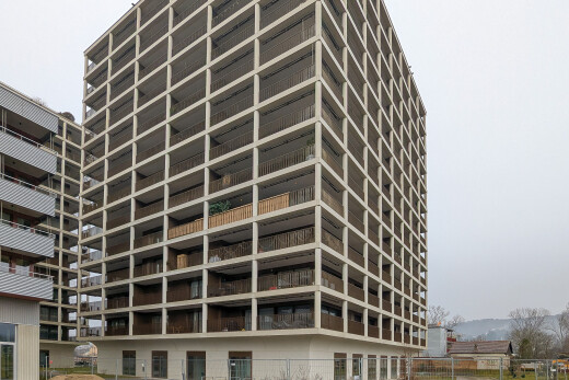 view of apartment building / complex