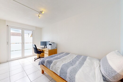 chambre avec natural light, lumière naturelle, espace bureau, drywall, et cloison sèche