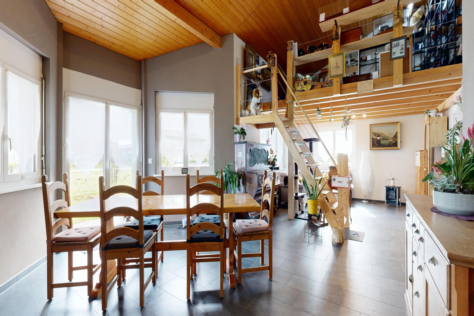 esszimmer mit inside property, wood ceiling, holzdecke, drywall, und gipskartonwand