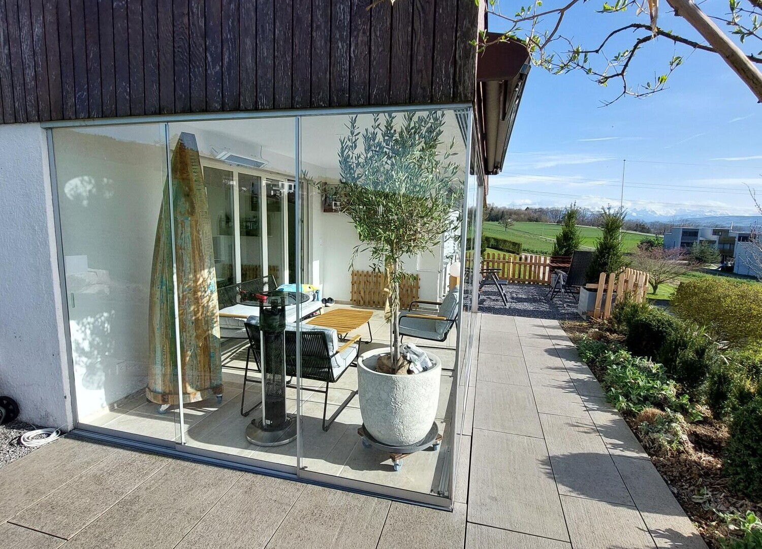 terrasse avec terrasse, day time, et from property