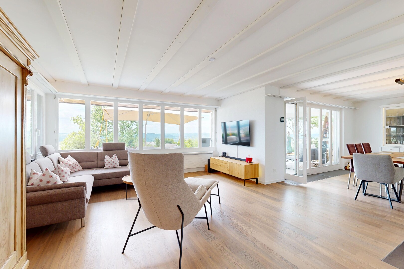 living room featuring light wood finished floors