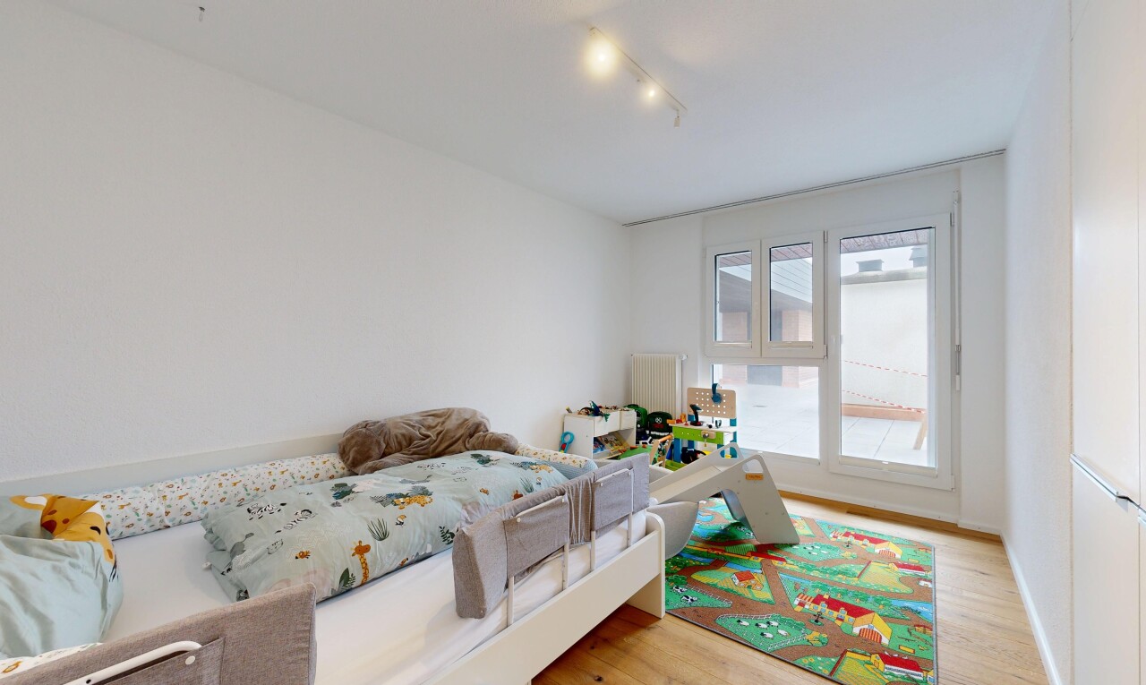 chambre avec inside property, lumière naturelle, natural light, radiateur, et cloison sèche