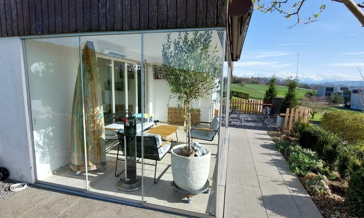 terrasse avec terrasse, day time, et from property