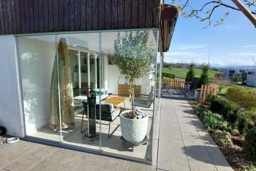 terrasse mit terrasse, day time, und from property