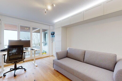 salon avec lumière naturelle, natural light, inside property, espace bureau, et sol en finition bois