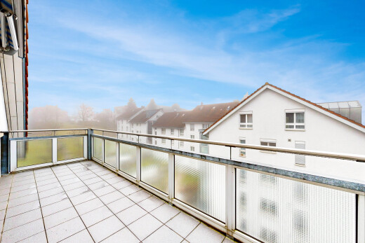 balkon mit from property, day time, und balkon