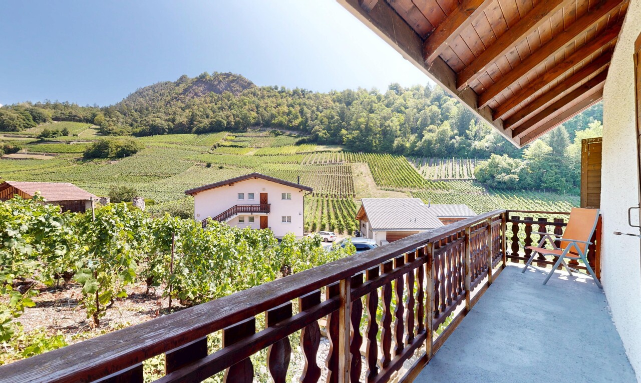balcon avec balcon, view focus, from property, rural view, et vue rurale