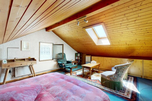 chambre avec puits de lumière, éclairage sur rail, plafond en bois, wood ceiling, et high end ceiling