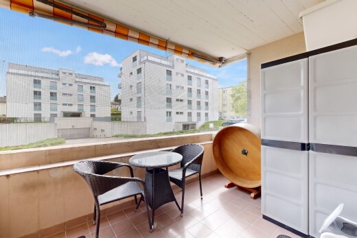 balkon mit day time und balkon