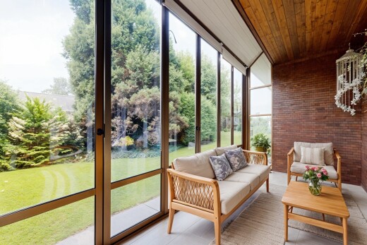balkon mit wintergarten und inside property