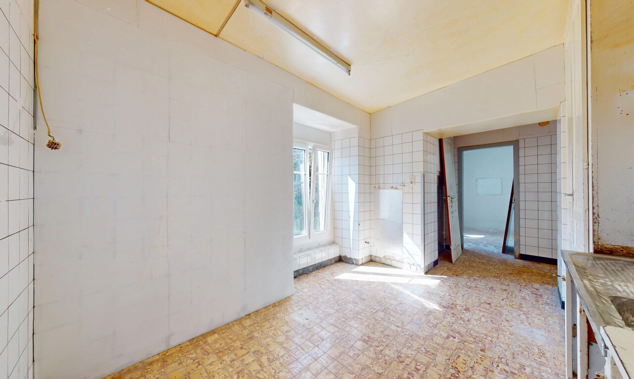 pièce vide avec natural light, lumière naturelle, et inside property