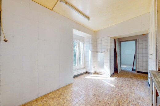 pièce vide avec natural light, lumière naturelle, et inside property